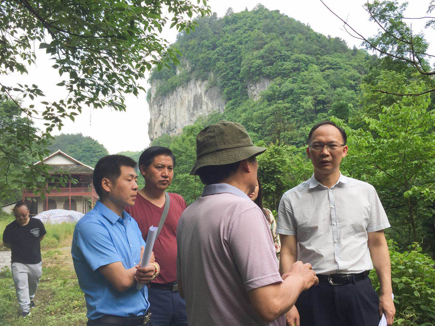 1526862938861419MBT1.jpg 3.jpg